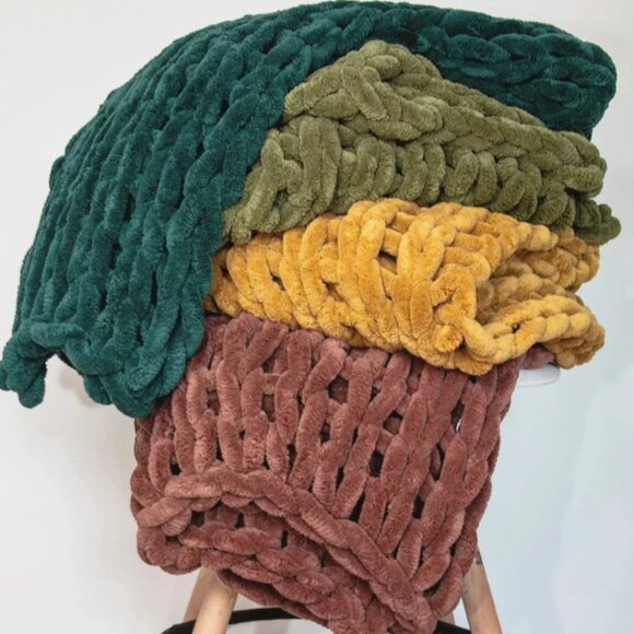 Chenille Chunky Throw Blanket (olive green) - Picture 2 of 2